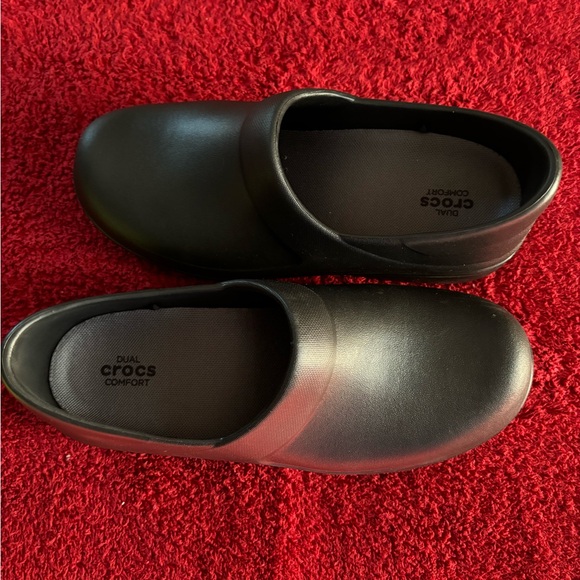 Crocs At Work - Picture 4 of 12